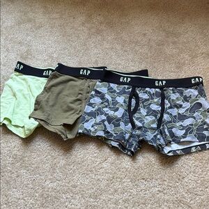 GAP boys Boxer Briefs Trio - Camouflage, Olive, Lime
